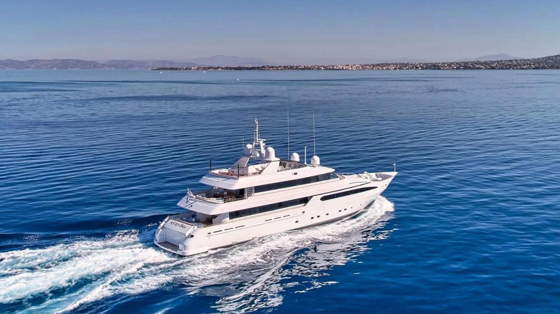Athens Gold Yachting - MY ArtemiSea / Charter