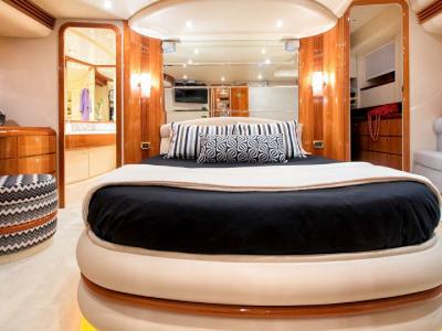 Athens Gold Yachting - Manu master bedroom